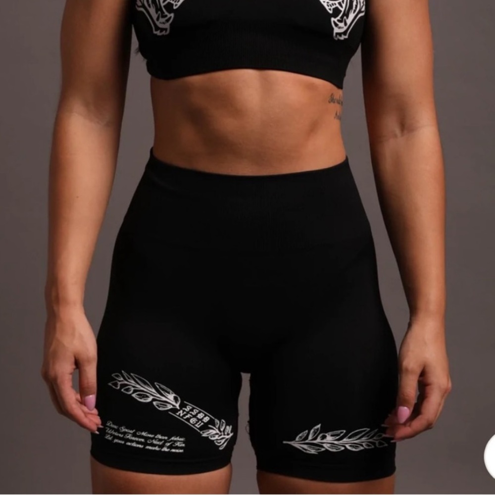 NWT DARC Sport Seamless Shorts